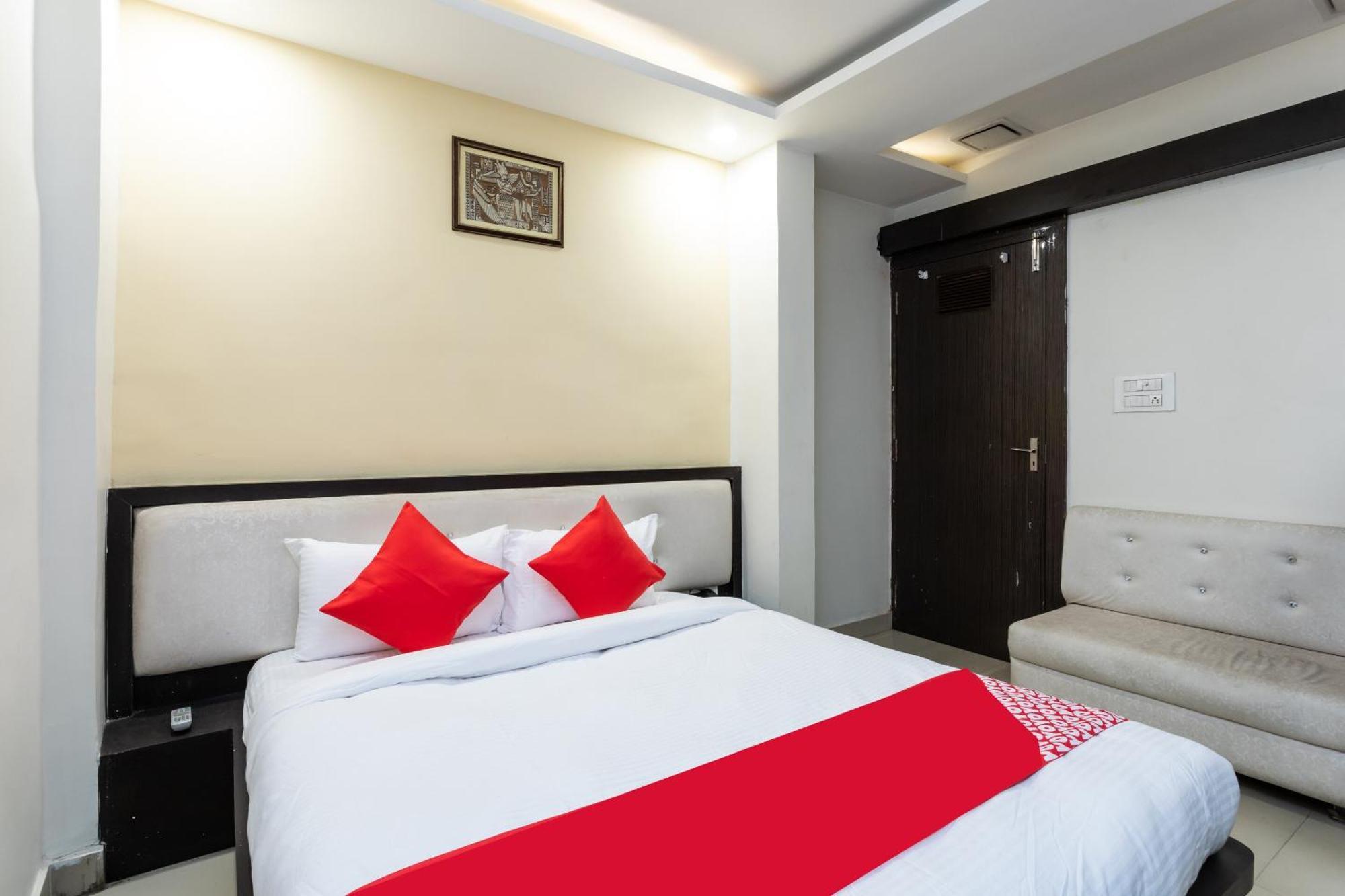 Spot On Hotel Trishla Bhopál Kültér fotó